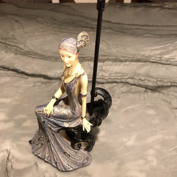 Necklace & Fine Jewelry Holder Sitting Lady Flapper Vintage Signed - Picture 6 of 7